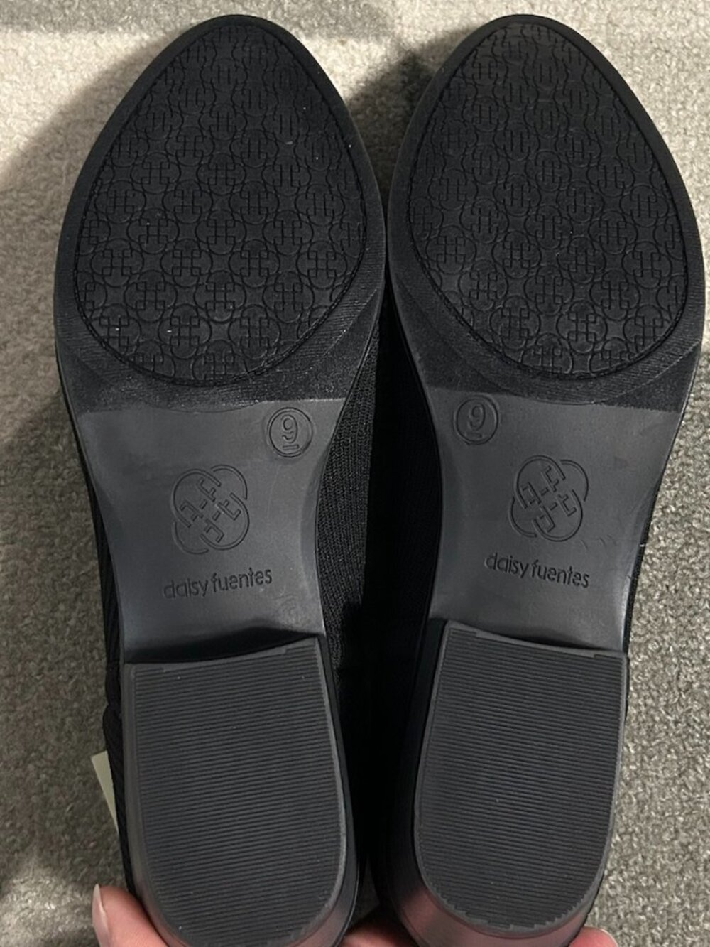 NWT Daisy Fuentes Black Stretch Knit Ankle Booties Low Block Heel Women's 9 - Picture 10 of 14